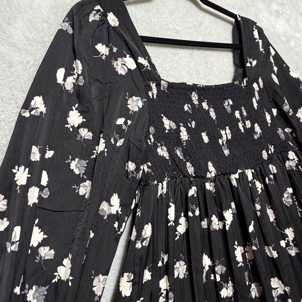 Motherhood Maternity Dress Women Medium Black Floral Smocked Square Neck Mini - Picture 2 of 13